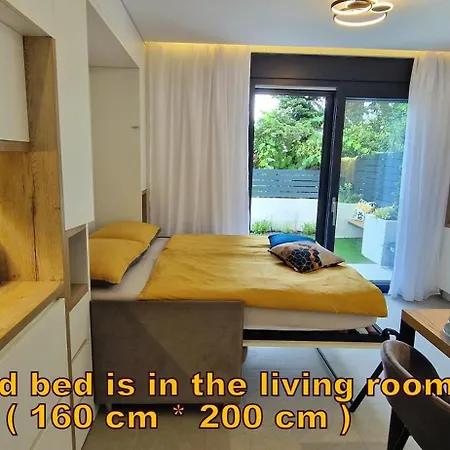 Apartman Private Fenced Garden With Bbq Area Minutes From The - Urban Secret Kantrida *