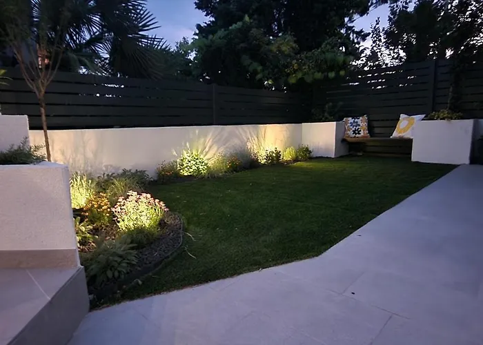 Private Fenced Garden With Bbq Area Minutes From The - Urban Secret Kantrida Apartament *