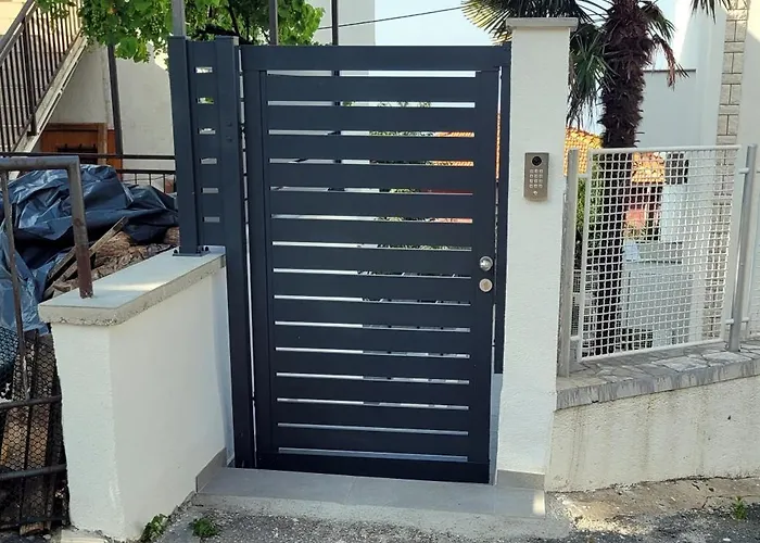 Lägenhet Private Fenced Garden With Bbq Area Minutes From The - Urban Secret Kantrida Rijeka