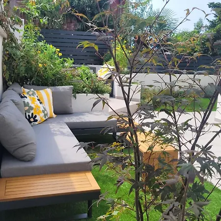 Private Fenced Garden With Bbq Area Minutes From The - Urban Secret Kantrida *