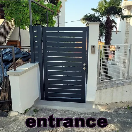 아파트 Private Fenced Garden With Bbq Area Minutes From The - Urban Secret Kantrida 리예카