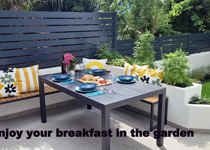 Private Fenced Garden With Bbq Area Minutes From The - Urban Secret Kantrida *